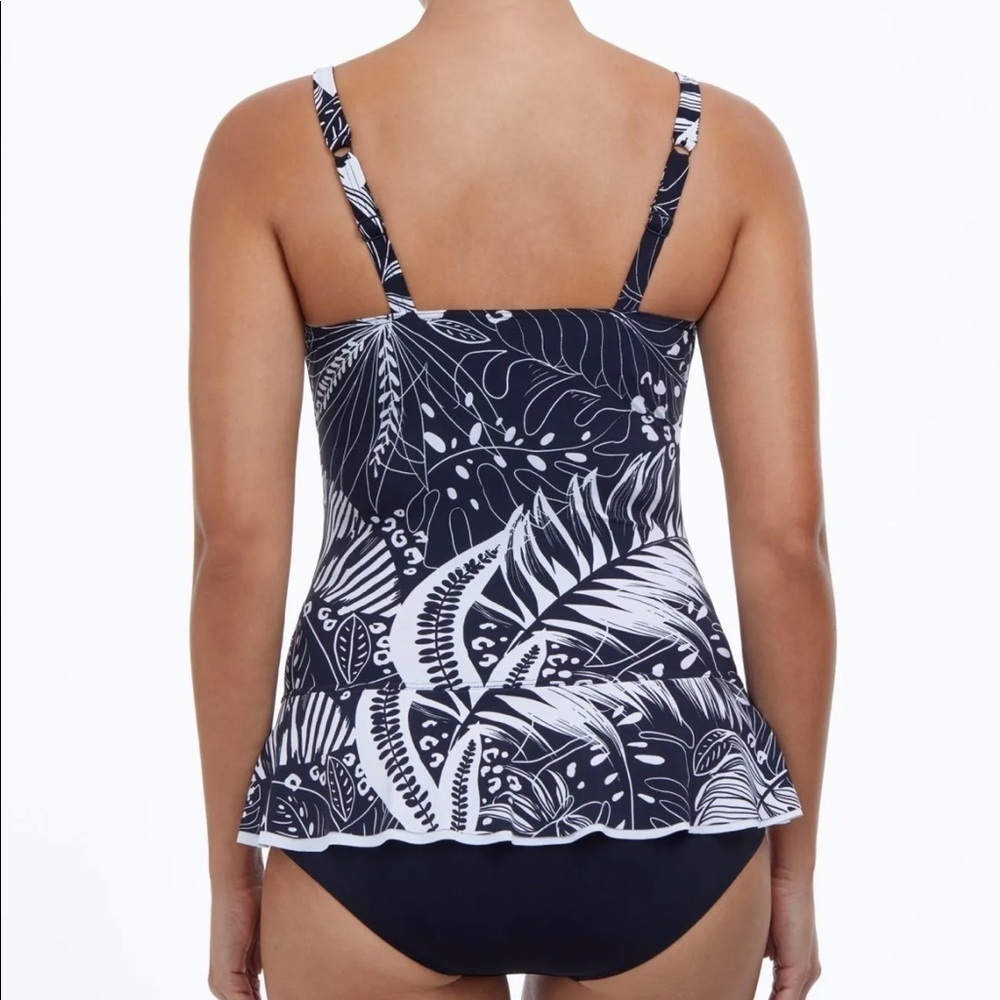Profile by Gottex Womens Swimwear Black Size 6 D Underwire Swimdress slimming - Picture 2 of 3
